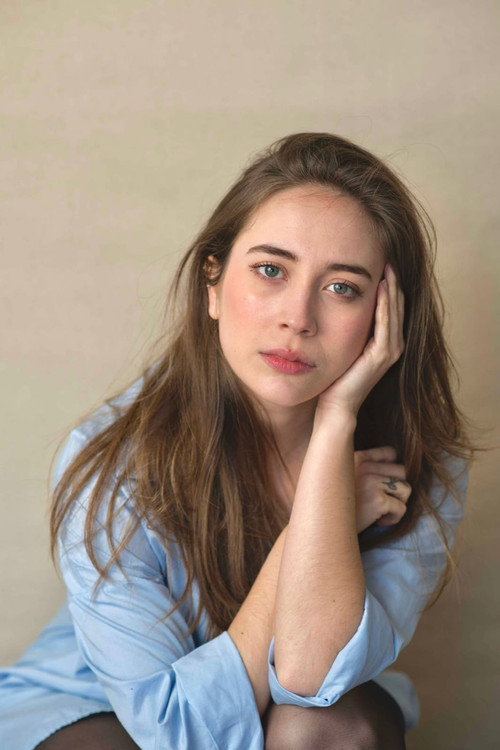 Photo of Mia Russell, Acting