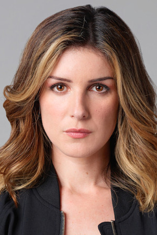 Shenae Grimes-Beech profile