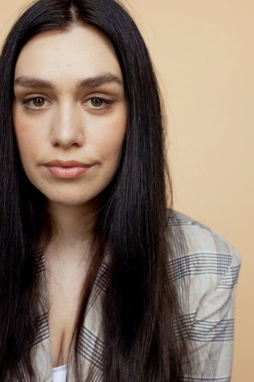 Nina Madzirov profile