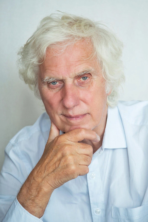 Photo of Douglas Kirkland, Camera