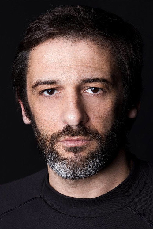 Photo of Emanuel Arada, Acting