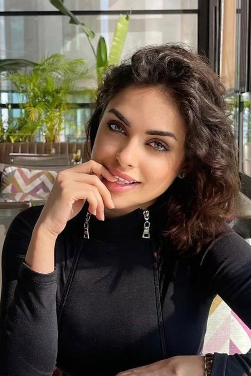 Photo of Negar Yousefi, Acting
