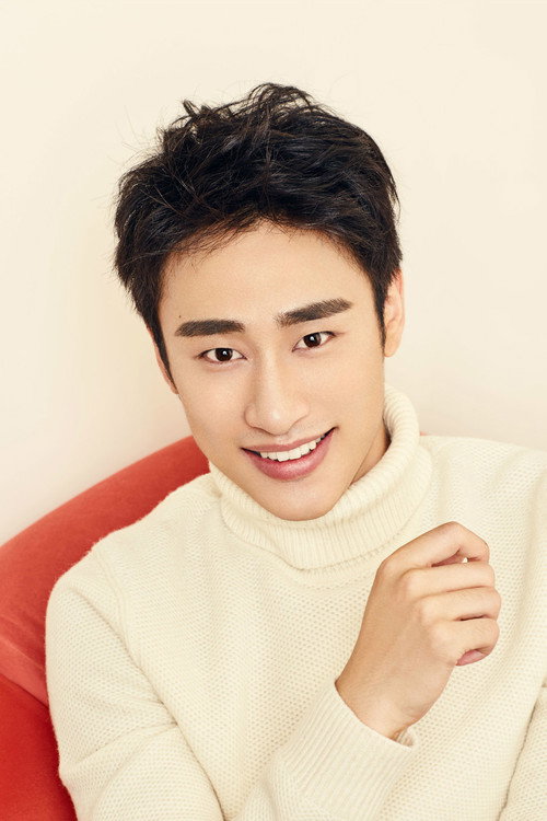 Photo of En Liang, Acting