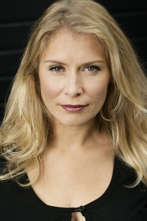 Photo of Elle van Rijn, Acting