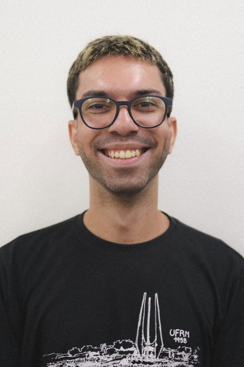 Photo of Josué Basílio, Camera