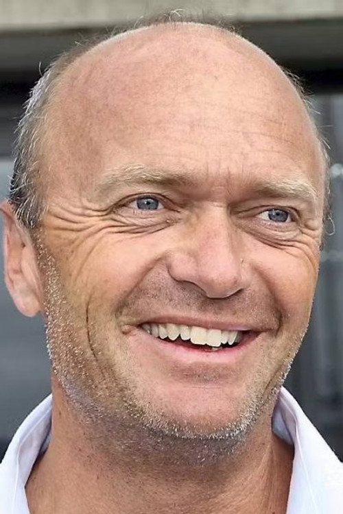 Photo of Jesper Bank, Acting
