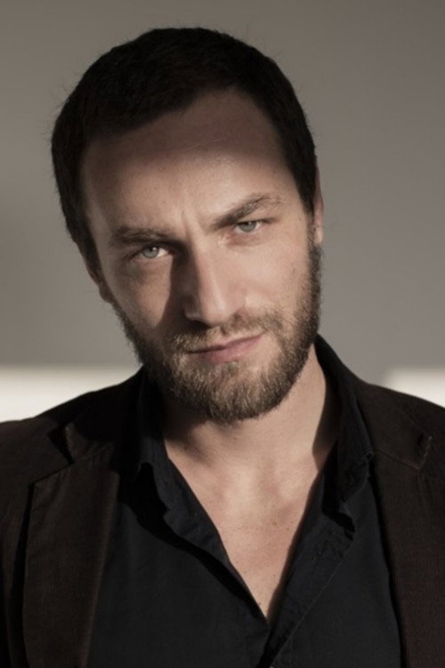 Loris Freeman profile