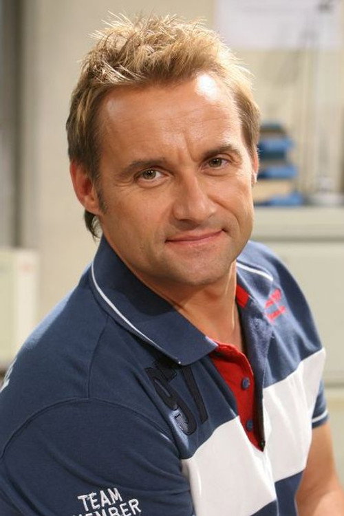 Photo of Bernie Kuhnt, Acting