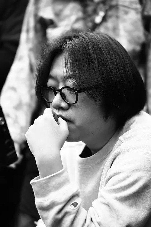 Photo of Yang Miao, Writing