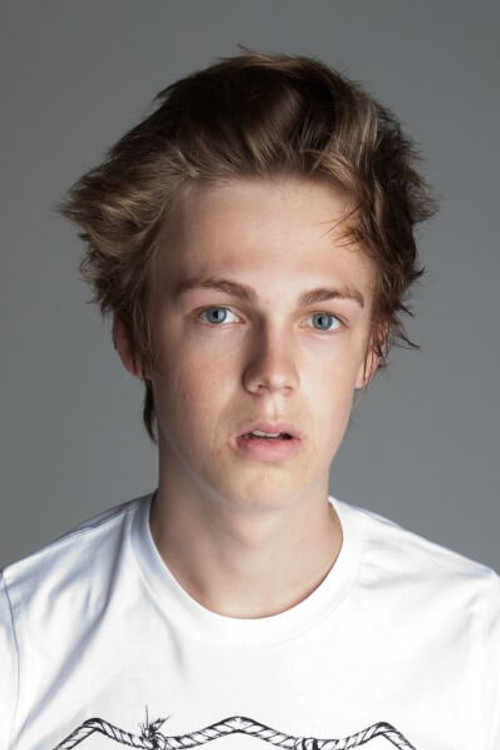 Photo of Caspar Lee, Acting