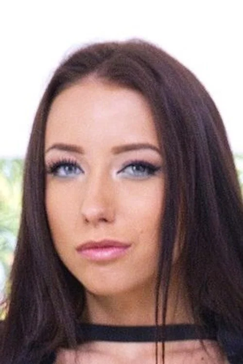 Photo of Lola Bulgari, Acting