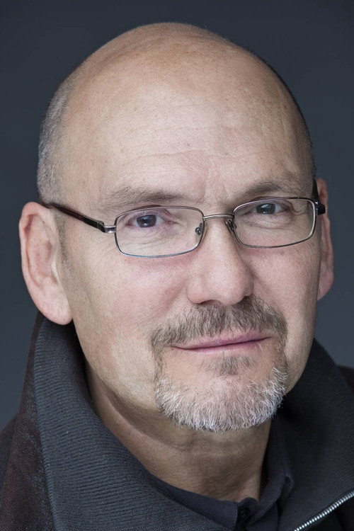 Photo of Roger Álvarez, Acting