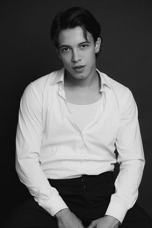 Photo of Cruz Carini, Acting