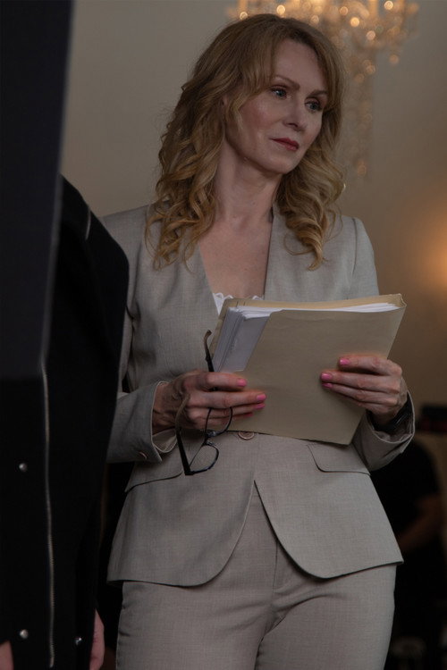 Photo of Theresa Dugwell, Acting