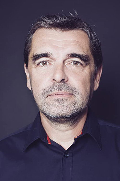 Peter Kočiš profile