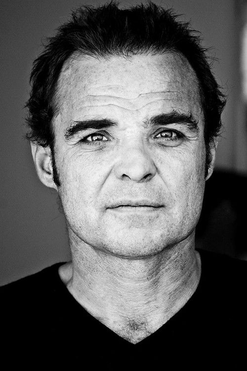 Carlos Cabra profile