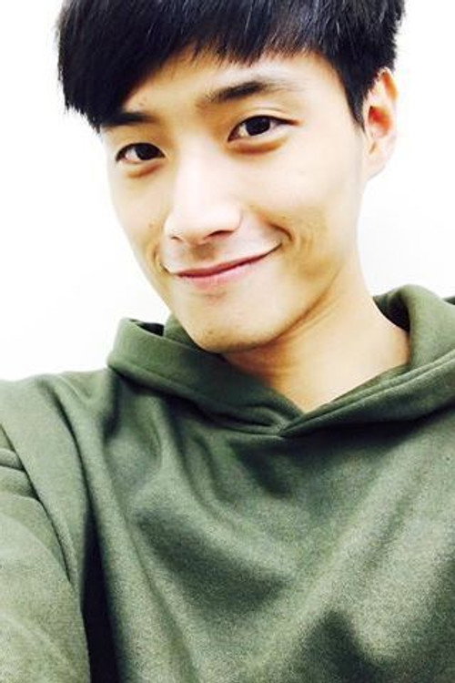 Photo of Aric Chen, Acting