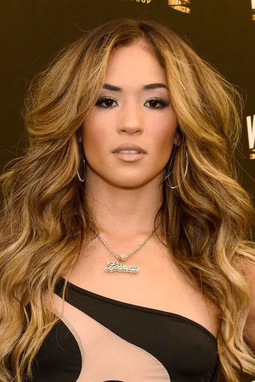 Valerie Loureda profile