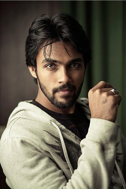 Photo of Aarav Kizar, Acting