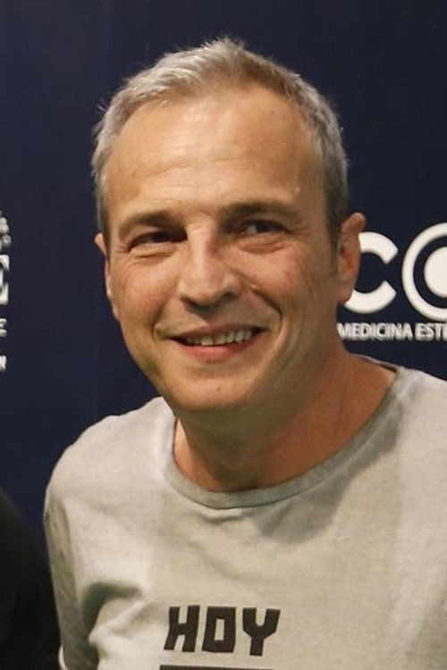 Photo of David Summers Rodriguez, Acting