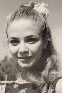 Laura Efrikian profile