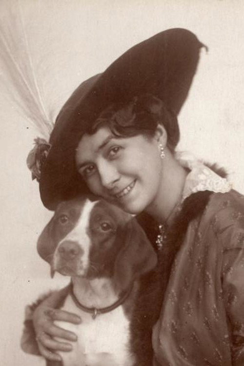 Photo of Alfi Zangenberg, Acting