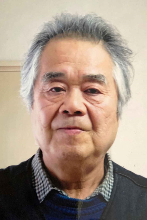 Photo of Takashi Ezure, Writing