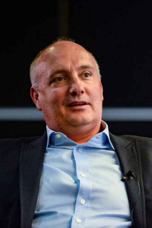 Photo of Darren Eales, Acting