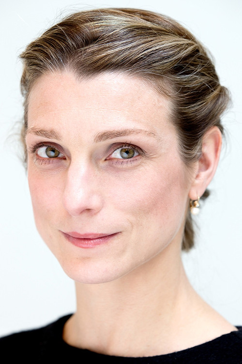Photo of Zenaida Yanowsky, Acting