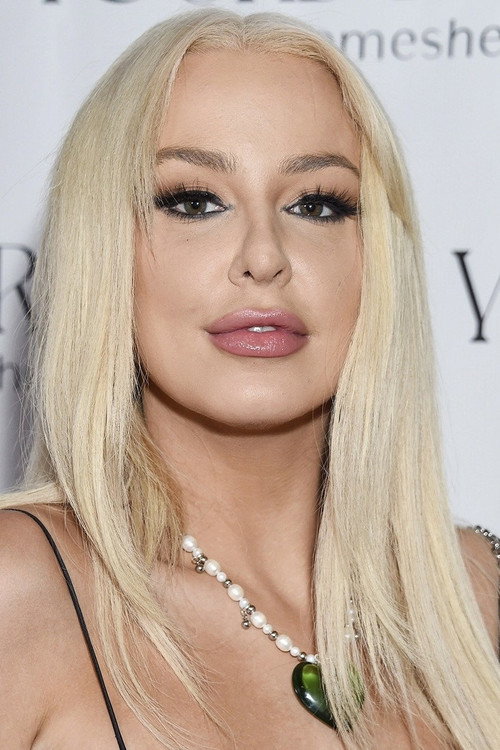 Tana Mongeau profile