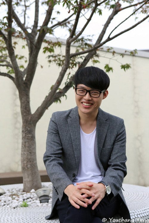 Photo of Woo Kyung-min, Writing