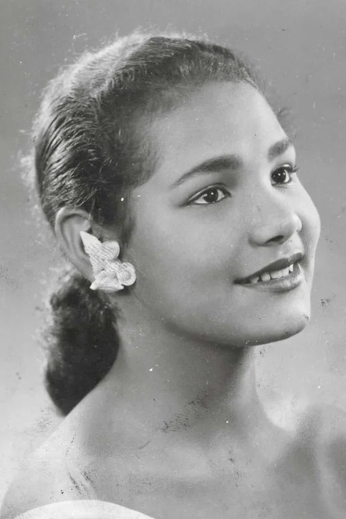 Photo of Esther Mellinger, Acting