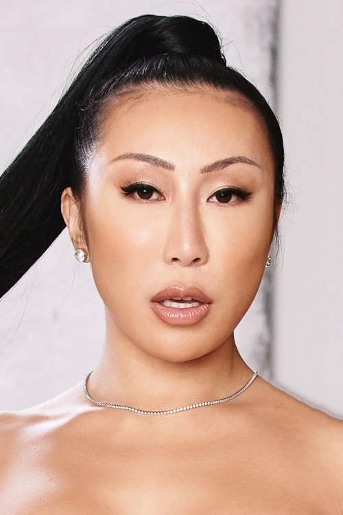 Nicole Downes profile