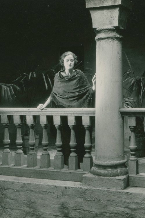 Movie poster for The House Surrounded (1922)
