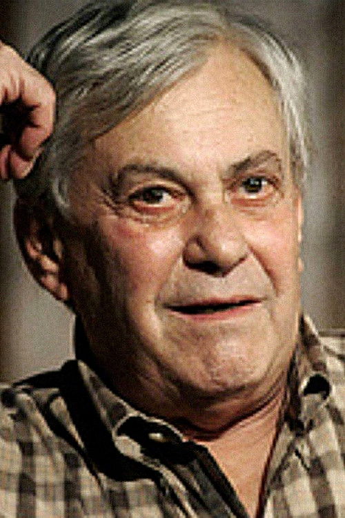 Tamás Végvári profile