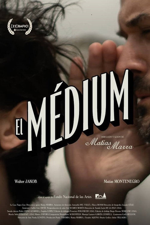 Movie poster for El médium (2021)