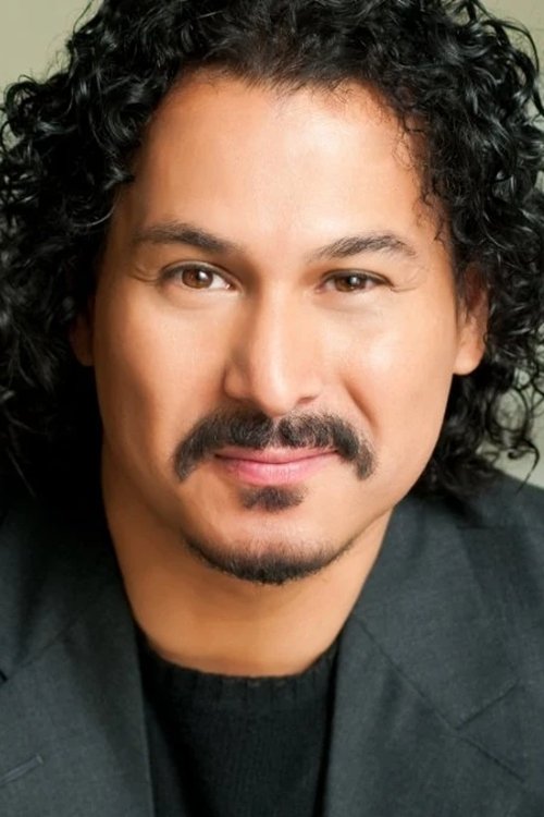 Gino Montesinos profile