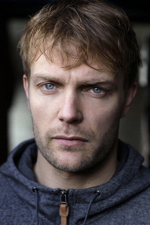 Photo of Chris Ellis-Stanton, Acting