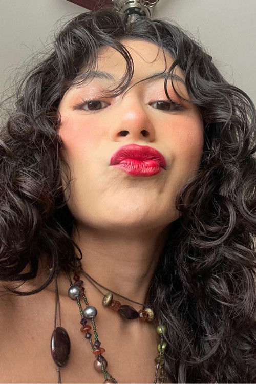 Tania Cervantes profile