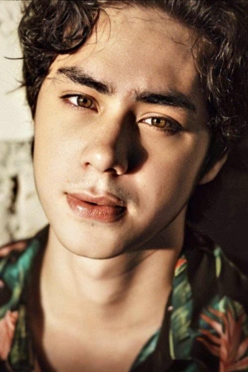 Anthony Jennings profile