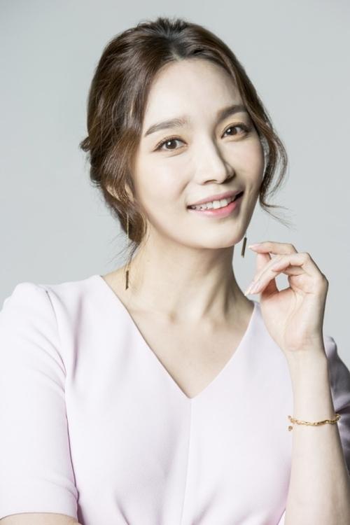 Lee Min-young profile