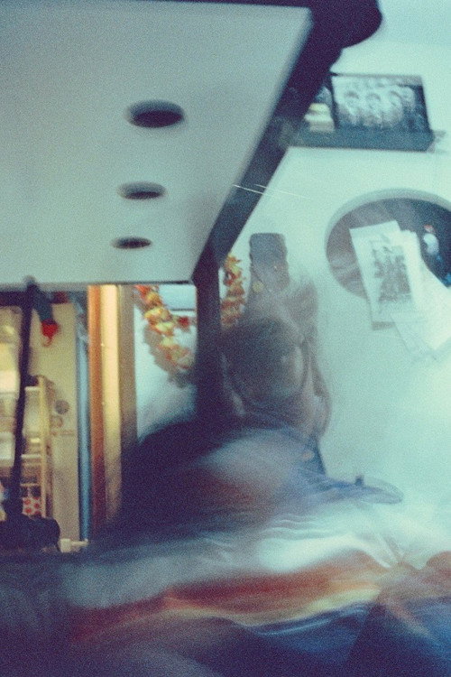 Photo of Victoria de Castro, Production
