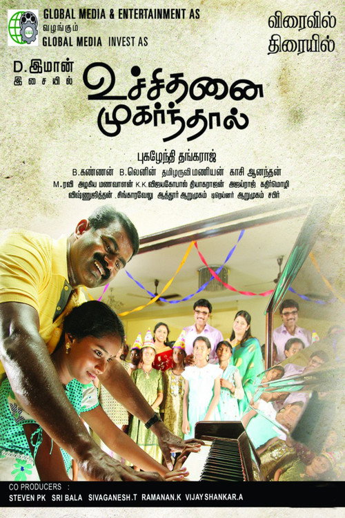 Movie poster for Uchithanai Muharnthaal (2011)