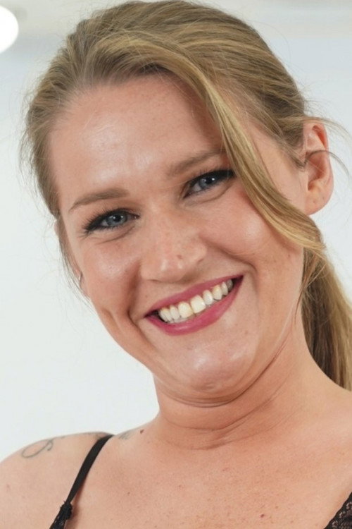 Photo of Nicole Adams, Acting