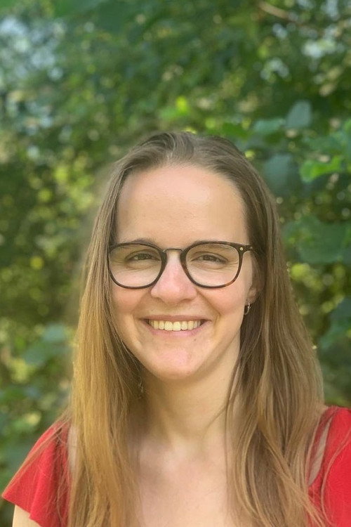 Photo of Sarah Van Hulten, Acting