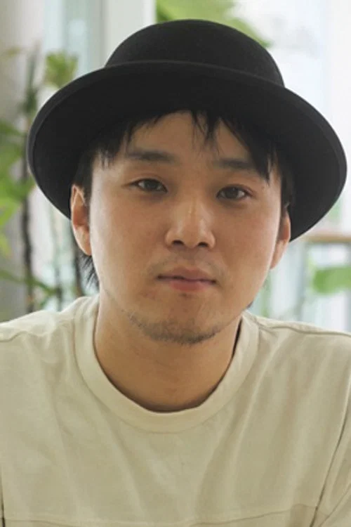 Photo of Yuichi Toyone, Writing