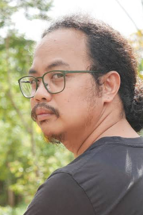 Photo of Allen Alzola, Acting