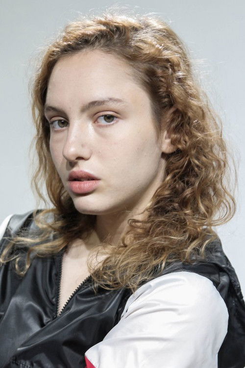 Mora Arenillas profile