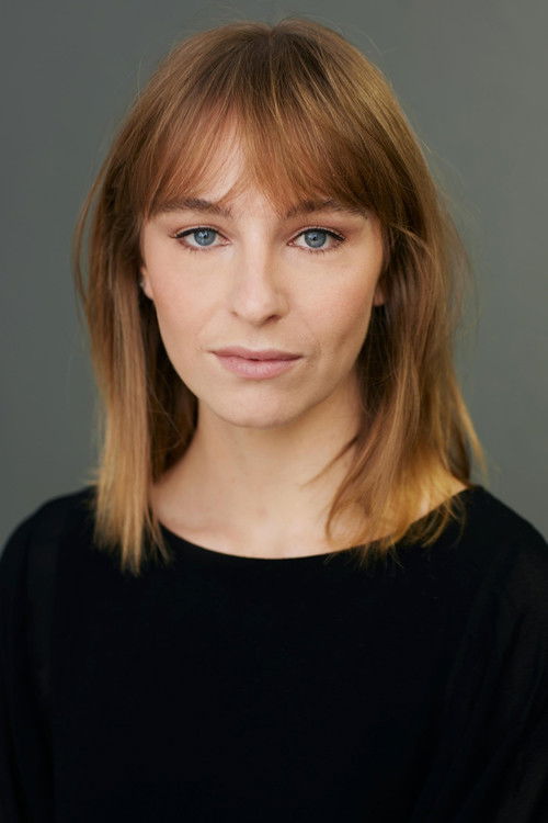 Molly Curnow profile