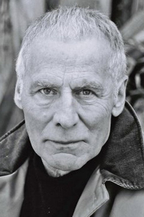 Photo of Daniel Gall, Acting